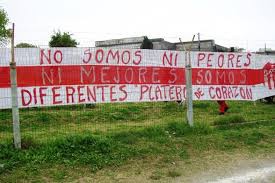 LA BANDERA DE LA HINCHADA PAPEROSO